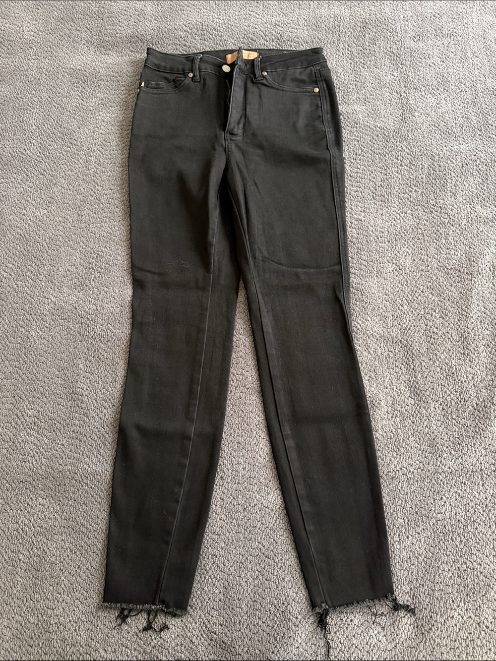 Judy Blue Black Skinny High-Rise Jeans with Frayed Hem